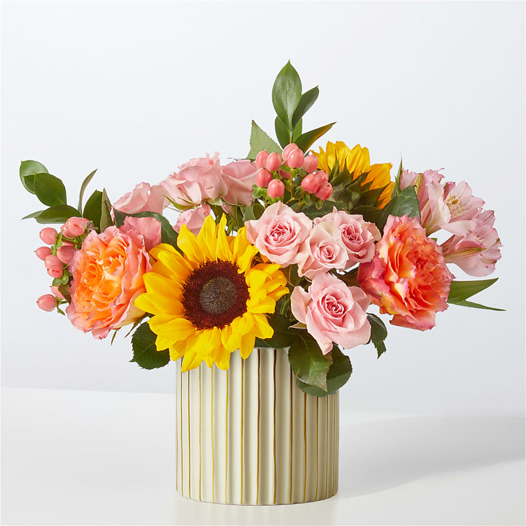 Sun's Out Bouquet – Floreria Mexico, Huntington Park CA
