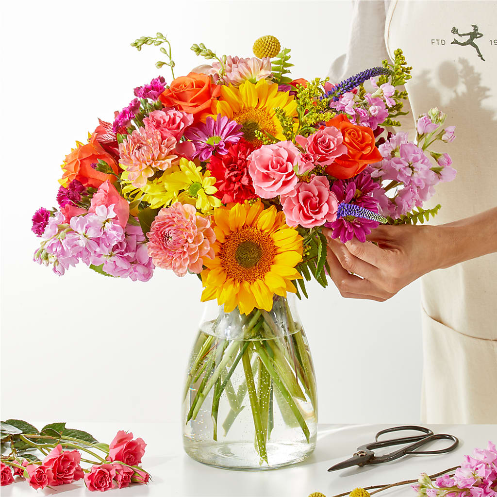 Cue the Confetti - A Florist Original – Floreria Mexico, Huntington Park CA
