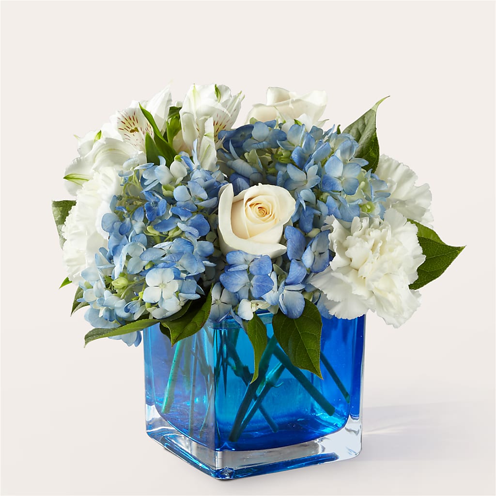 Soothing Waters Bouquet – Floreria Mexico, Huntington Park CA