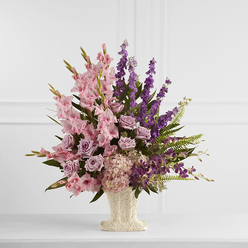 Flowing Garden Arrangement – Floreria Mexico, Huntington Park CA