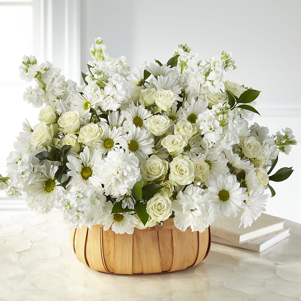 Graceful Garden Basket – Floreria Mexico, Huntington Park CA