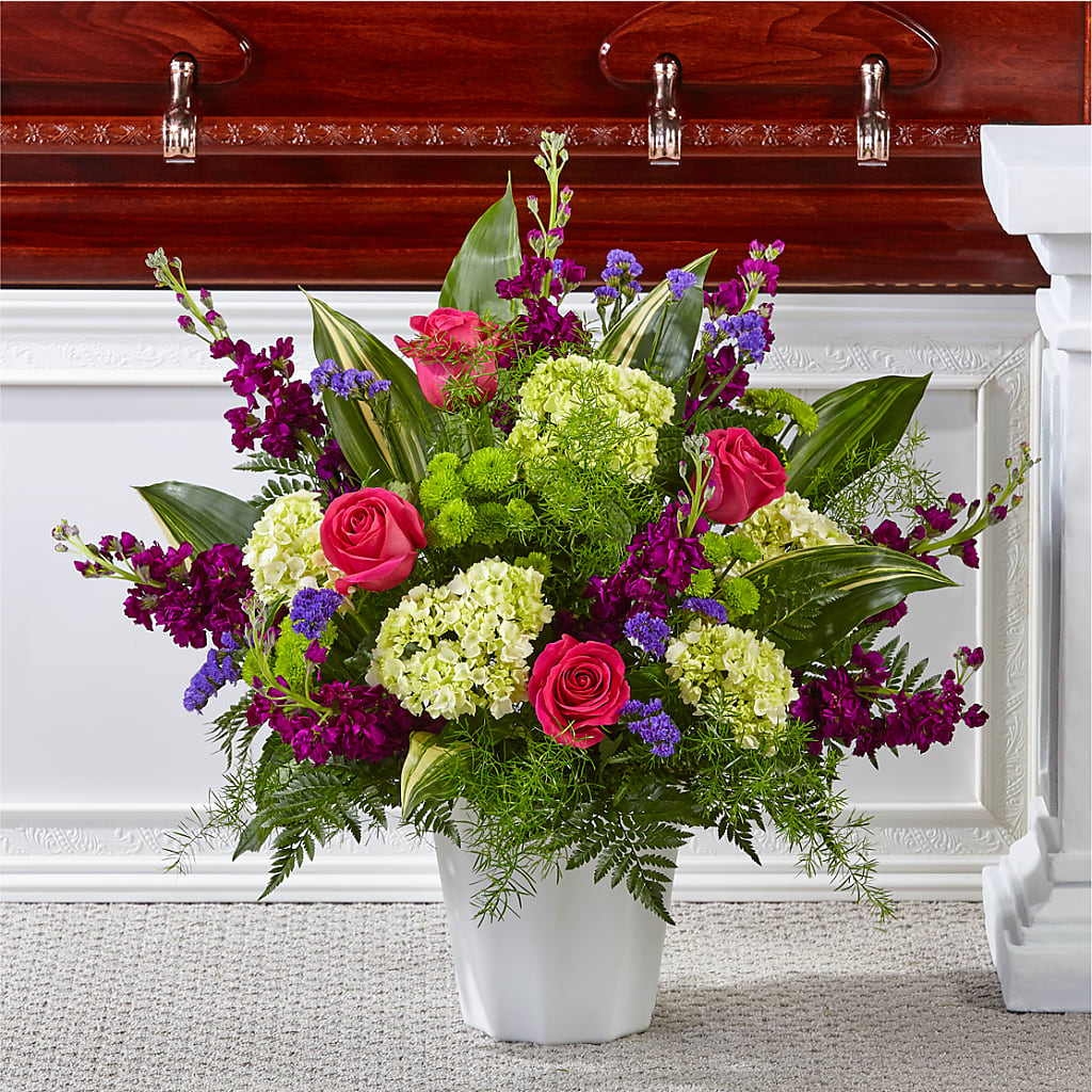 Beautiful Horizons Floor Basket – Floreria Mexico, Huntington Park CA