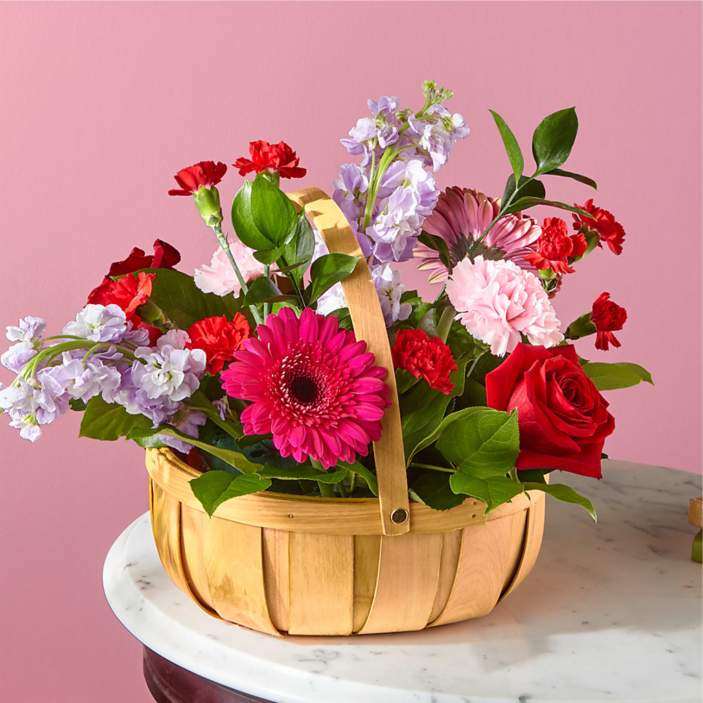 Pink Picnic Basket – Floreria Mexico, Huntington Park CA
