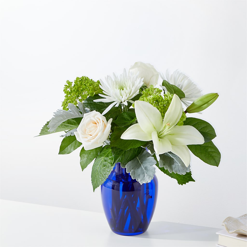 Snowy Dreams Bouquet – Floreria Mexico, Huntington Park CA