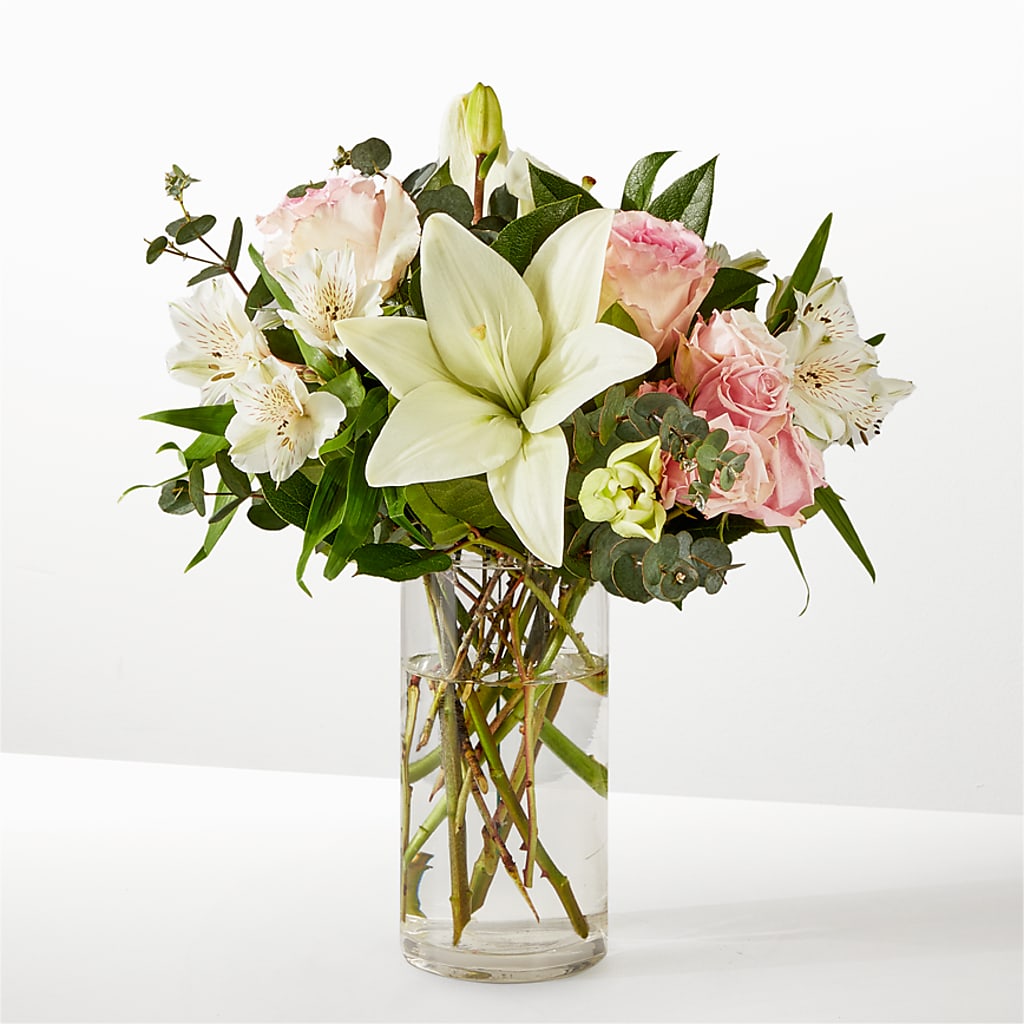 Ballet Slippers Bouquet – Floreria Mexico, Huntington Park CA