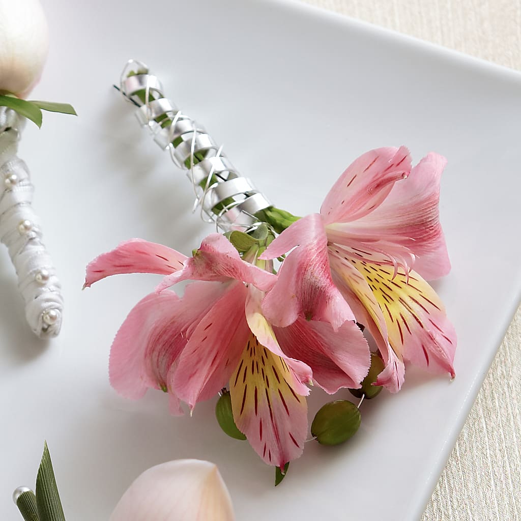 Pink Peruvian Lily Boutonniere – Floreria Mexico, Huntington Park CA
