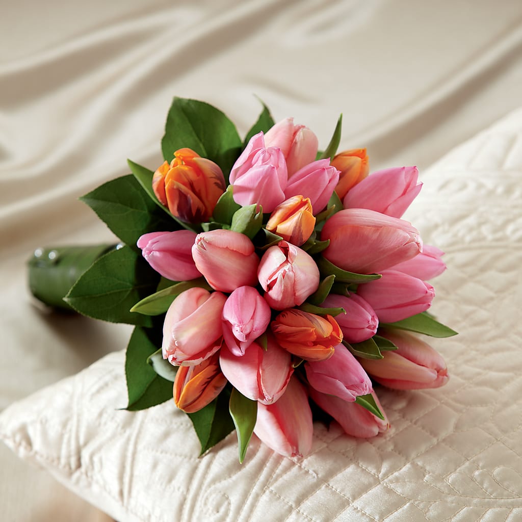 Embraceable Bouquet – Floreria Mexico, Huntington Park CA