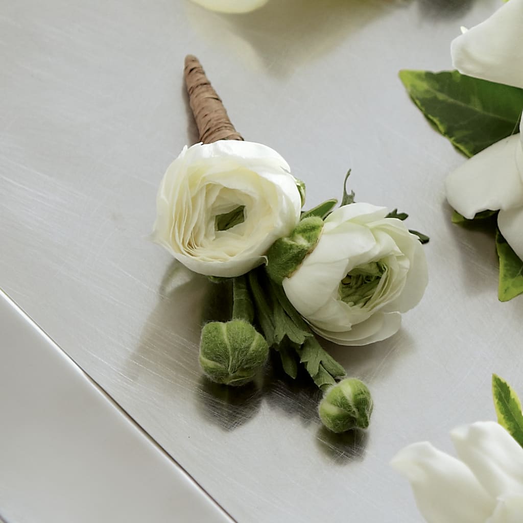 White Ranunculus Boutonniere – Floreria Mexico, Huntington Park CA