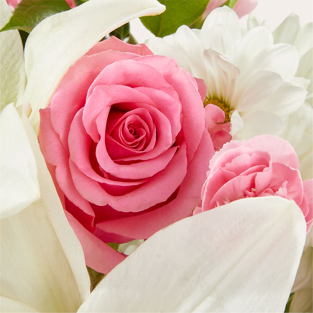 Whispers of Comfort Bouquet –  Floreria Mexico, Huntington Park CA