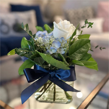 Sky Blue Delight Bouquet –  Floreria Mexico, Huntington Park CA