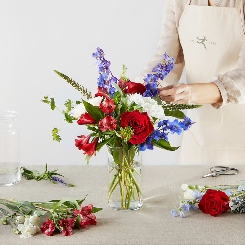 Star Spangled - A Florist Original –  Floreria Mexico, Huntington Park CA