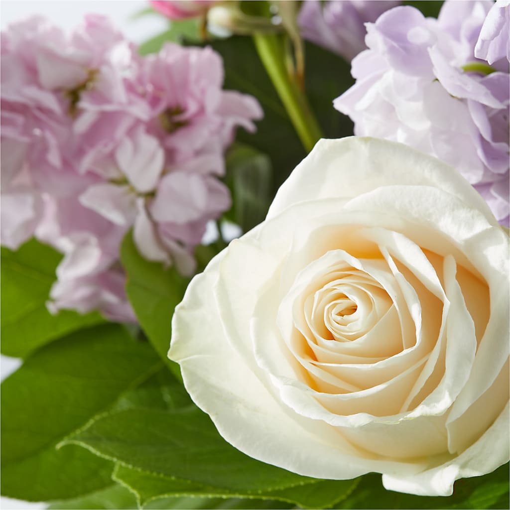 Springtime Spritz Bouquet –  Floreria Mexico, Huntington Park CA