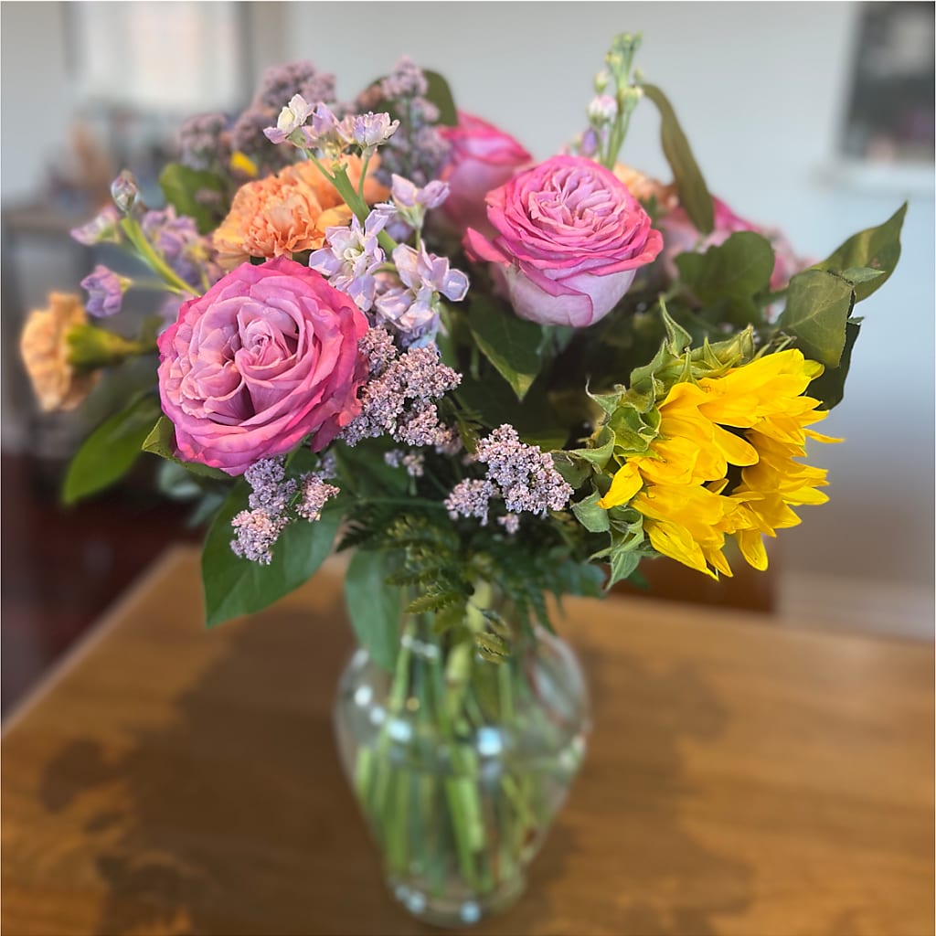 Yellow Brick Road Bouquet –  Floreria Mexico, Huntington Park CA