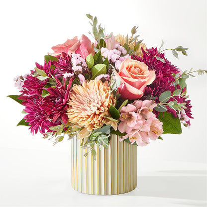 Berry Cobbler Bouquet with Ivory Vase –  Floreria Mexico, Huntington Park CA