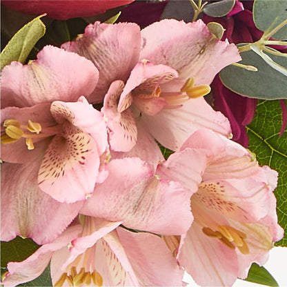 Berry Cobbler Bouquet –  Floreria Mexico, Huntington Park CA