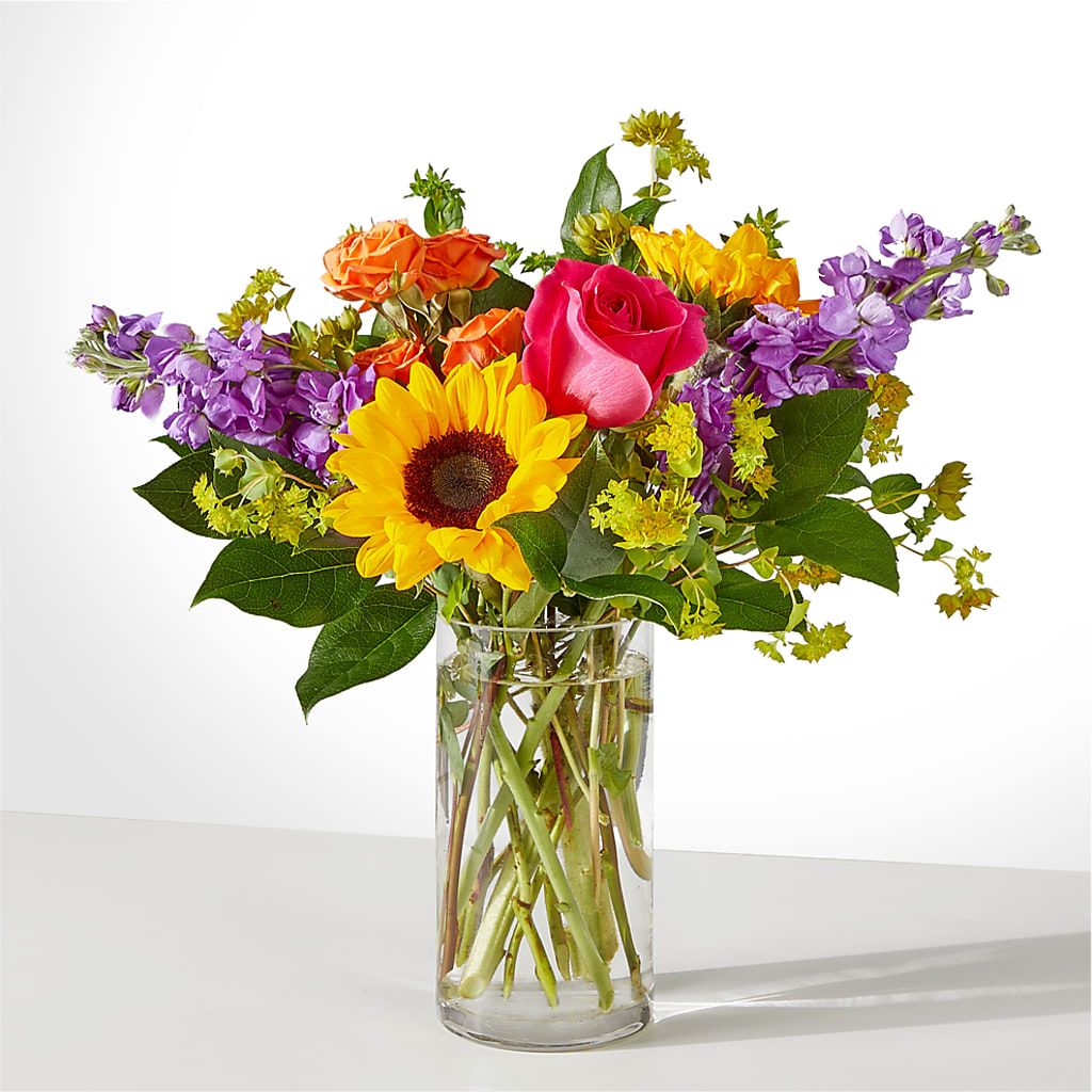 Vibrant Greetings Bouquet –  Floreria Mexico, Huntington Park CA